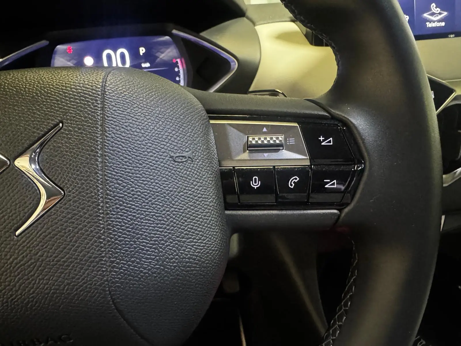 DS DS3 Crossback PureTech 100 PERFORMANCE LINE 20