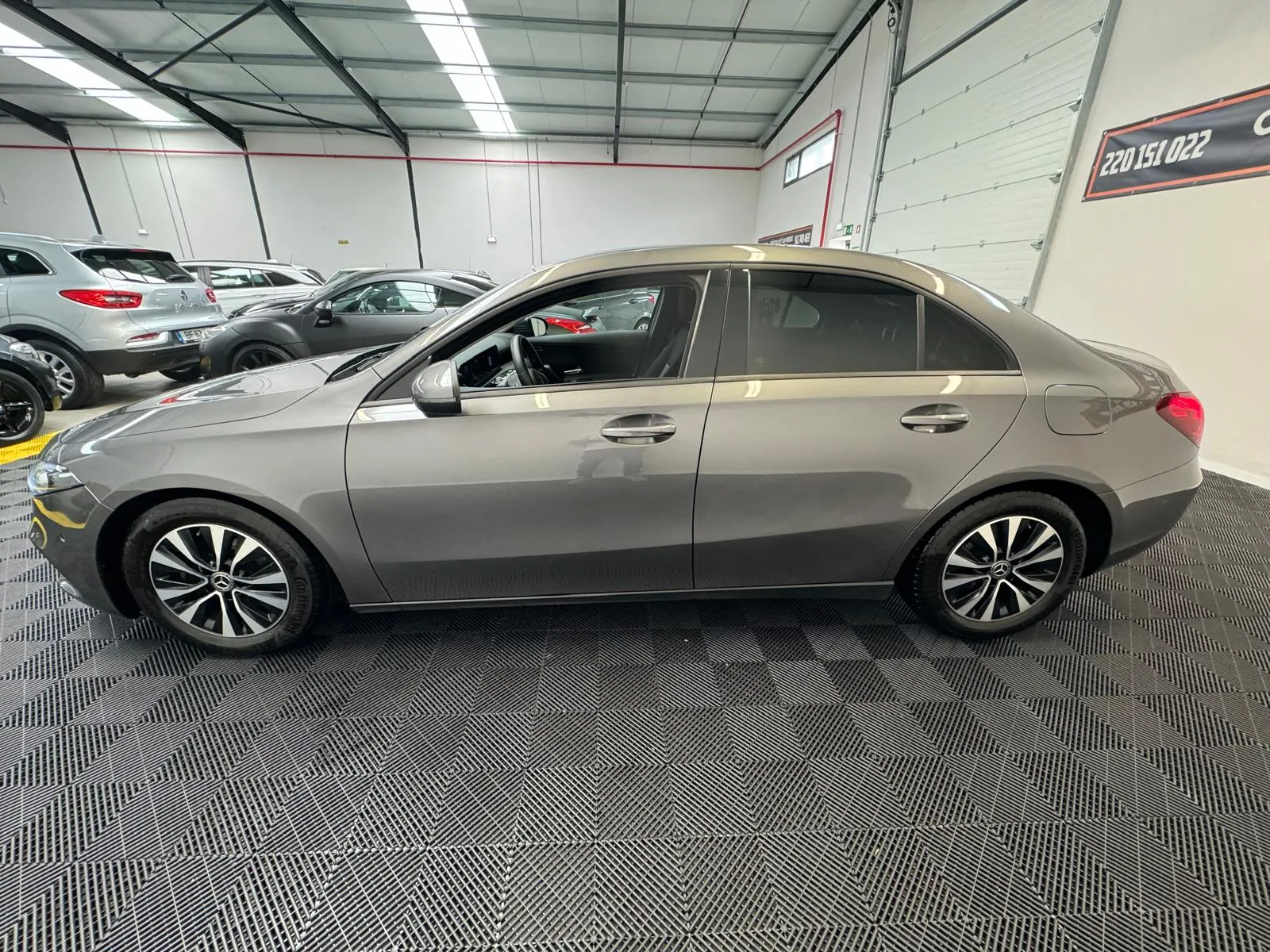 Mercedes-Benz A 180 Limousine A 180 Limousime 13