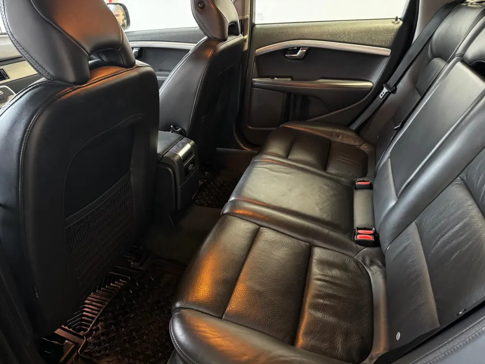 Volvo XC 70 2.0 D4 Momentum Geartronic 41