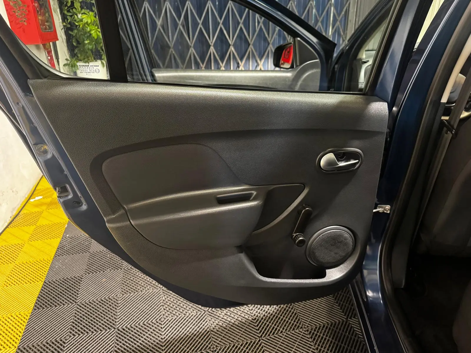 Dacia Sandero 1.0 SCe Essential 38