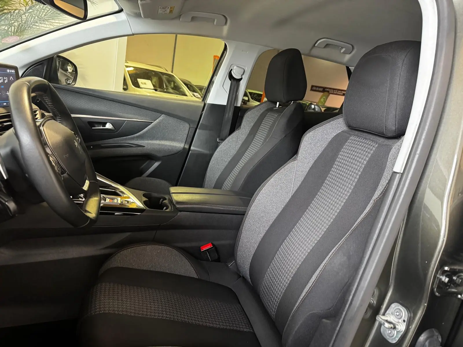 Peugeot 3008 1.2 PureTech Allure Pack EAT8 24