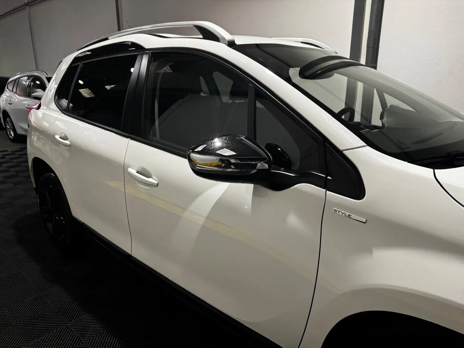 Peugeot 2008 13