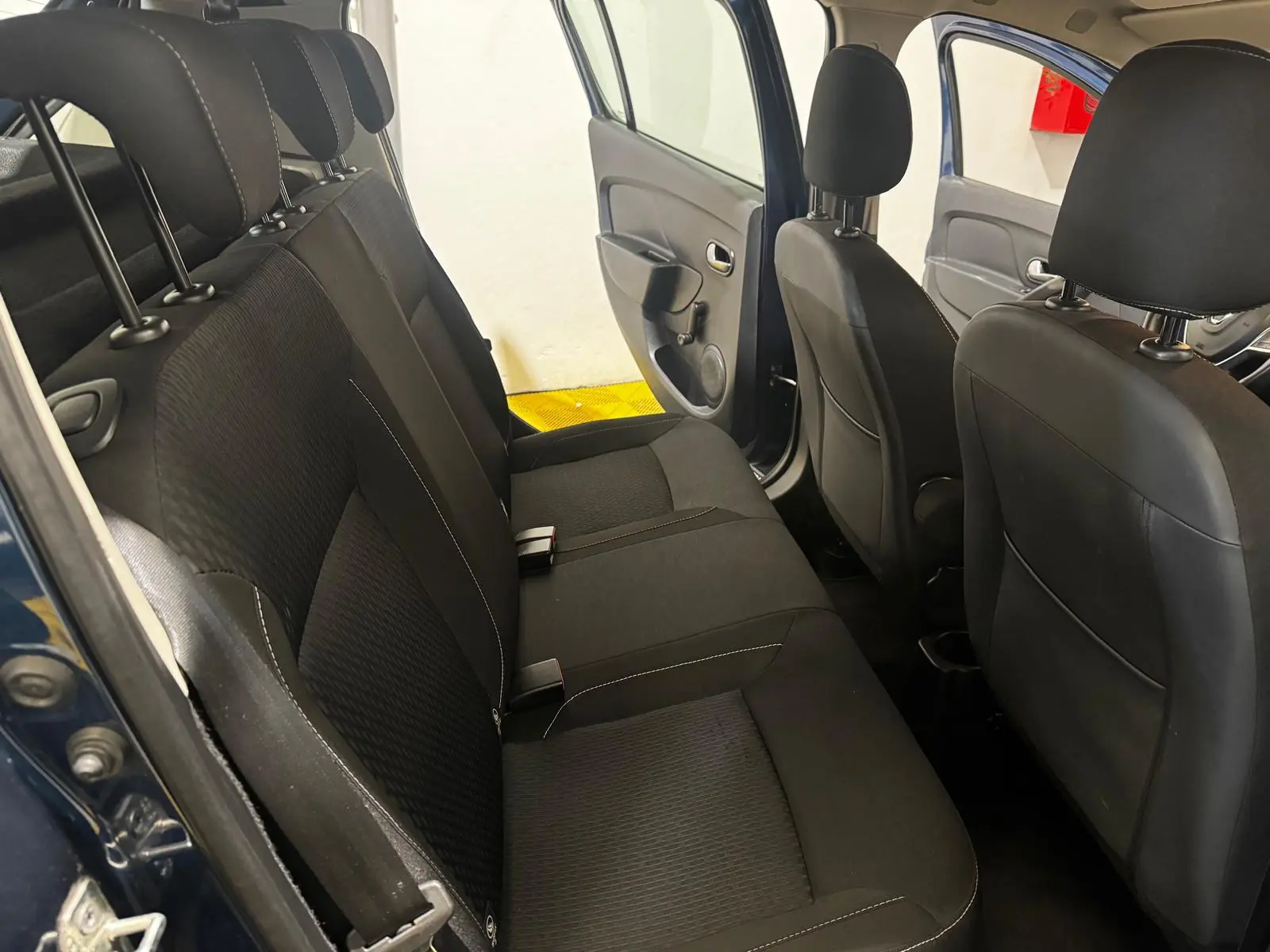 Dacia Sandero 1.0 SCe Essential 42