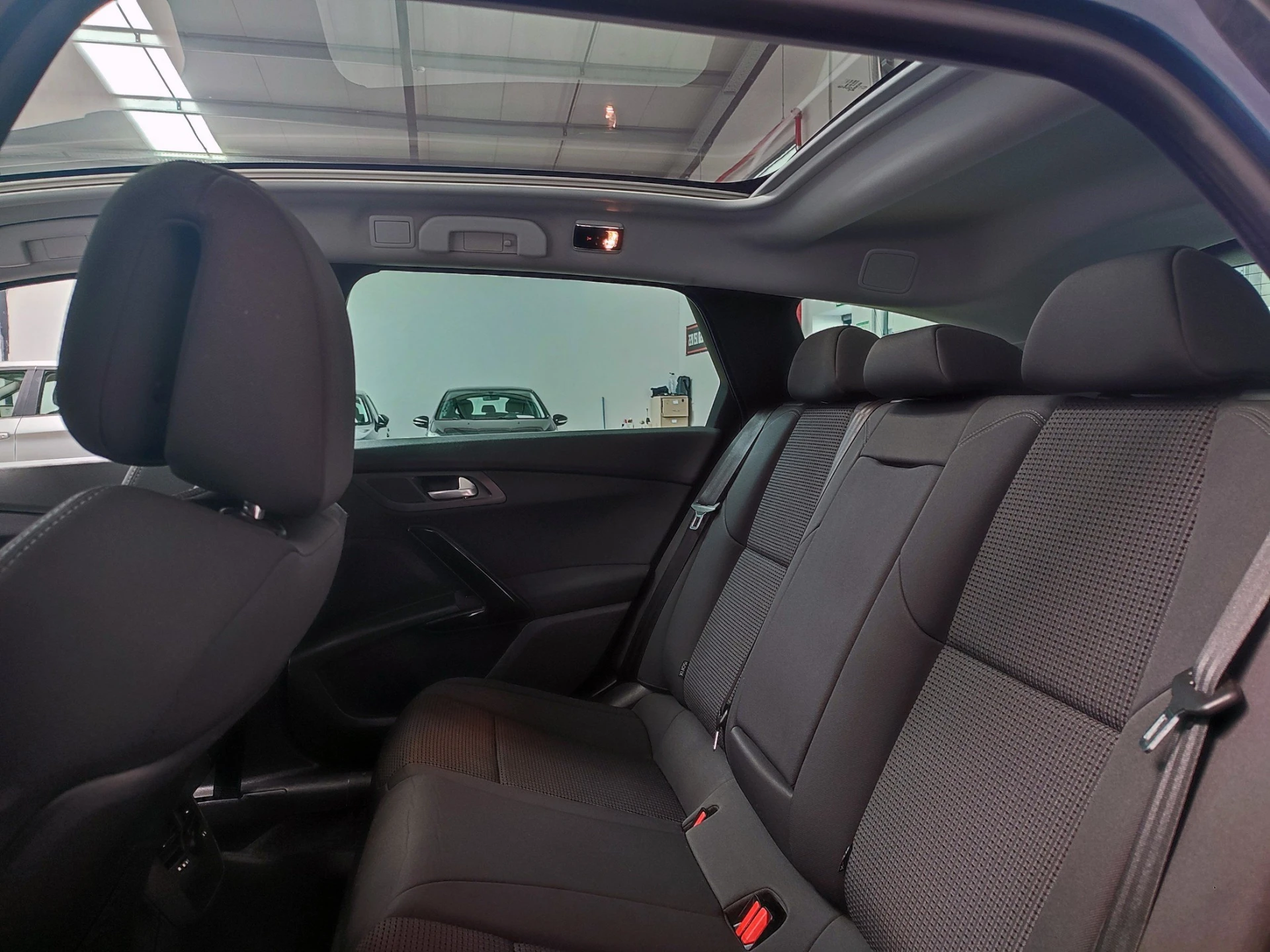 Peugeot 508 SW 54