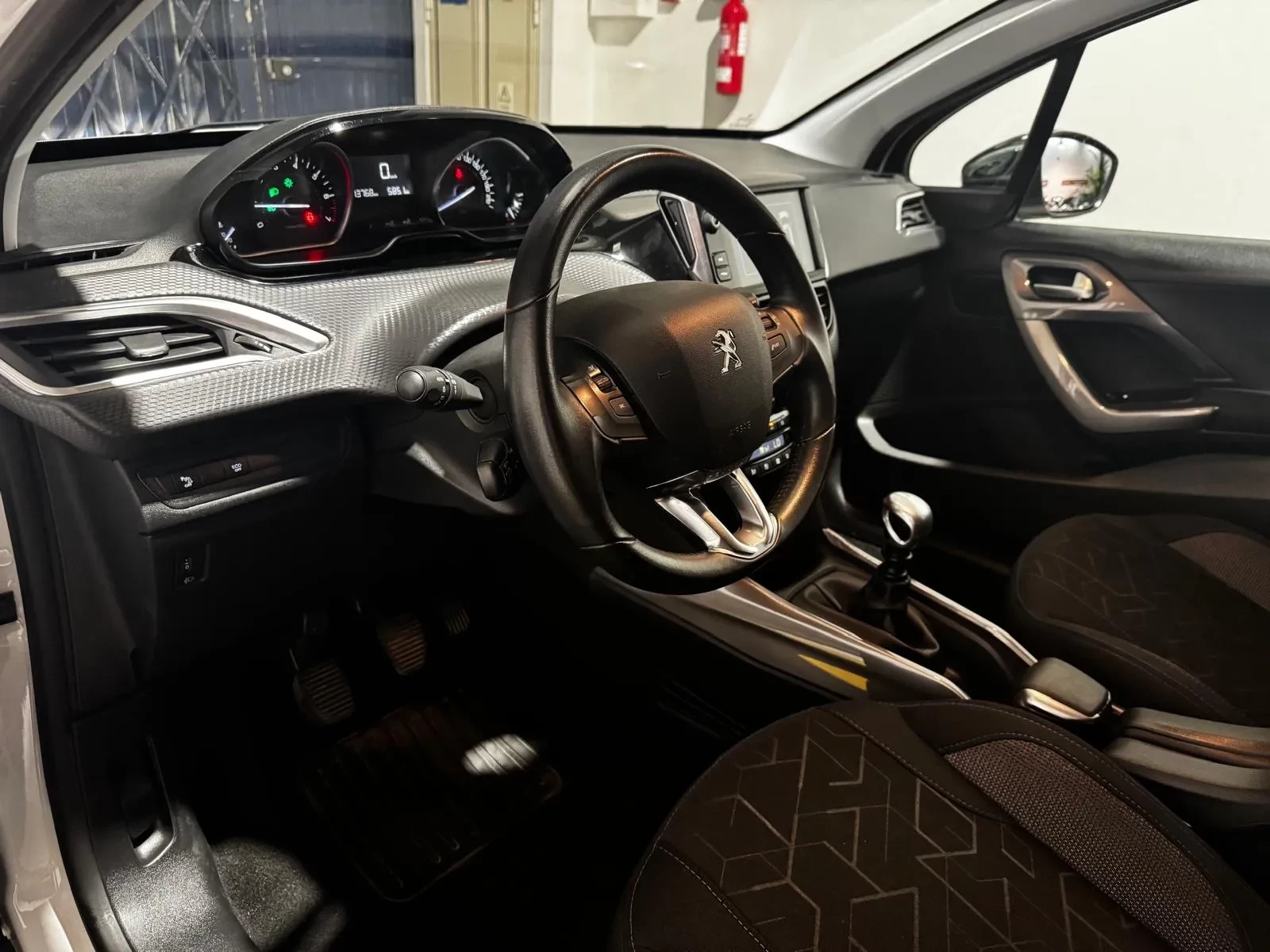 Peugeot 2008 24