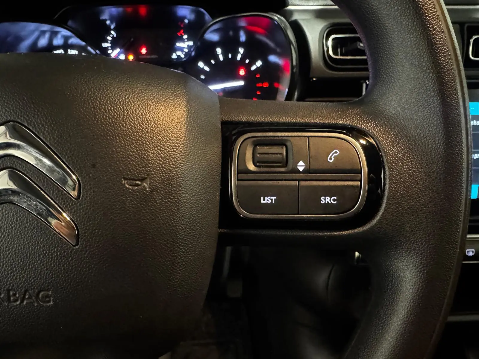 Citroën C3 1.2 PureTech Shine 26