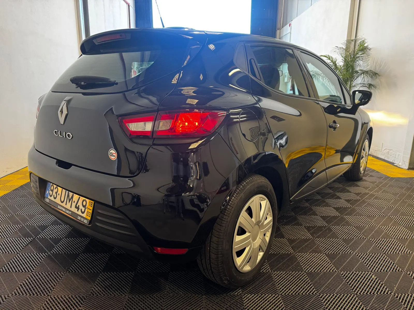 Renault Clio 1.2 Zen 9