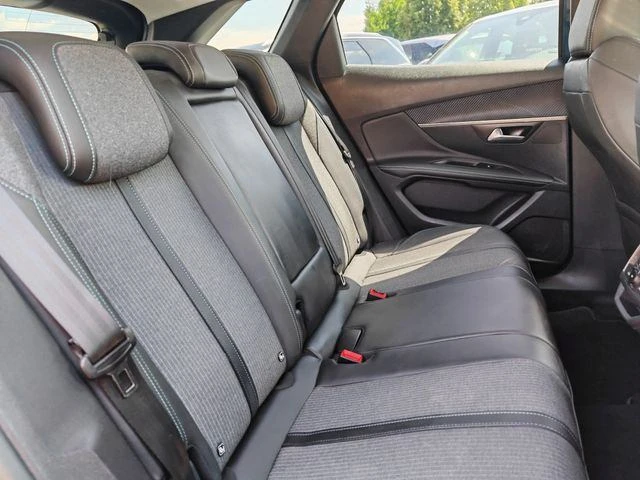 Peugeot 3008 1.2 PureTech Allure EAT8 10