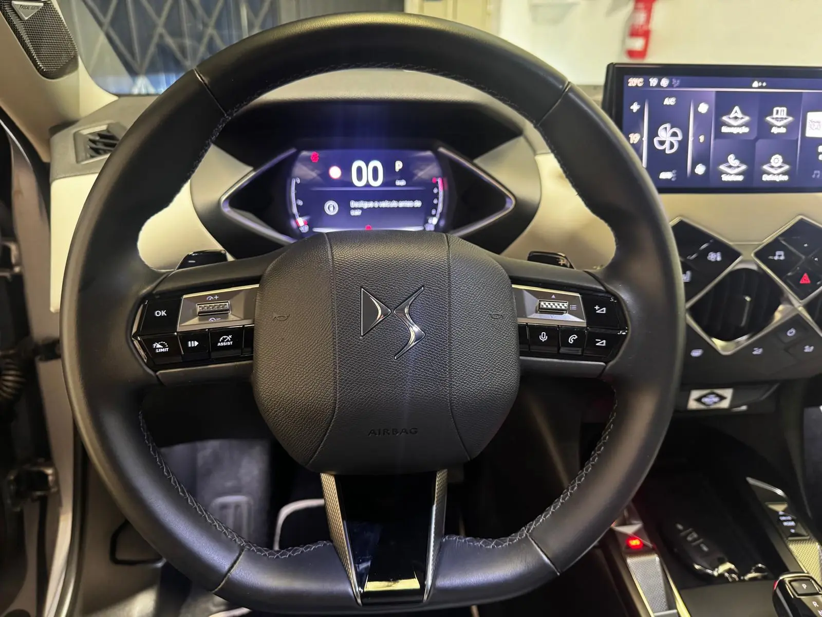 DS DS3 Crossback PureTech 100 PERFORMANCE LINE 18