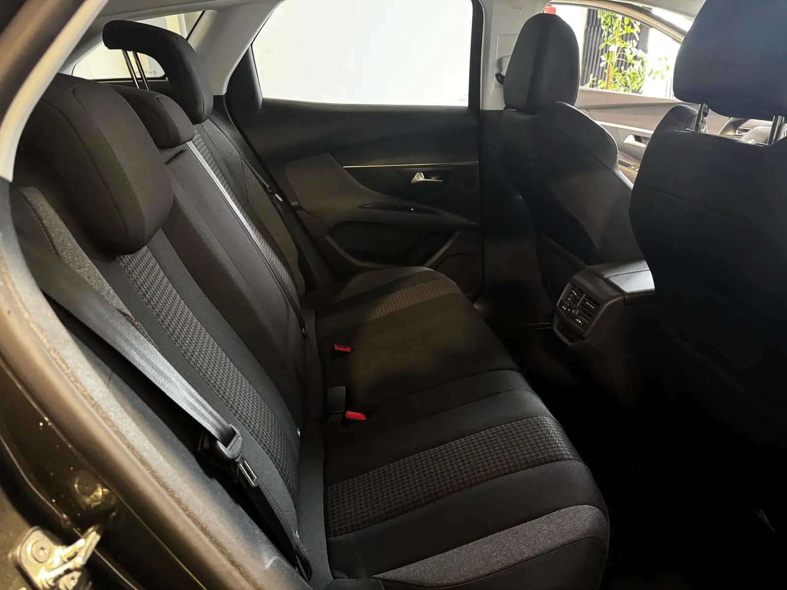 Peugeot 3008 1.2 PureTech Allure Pack EAT8 25