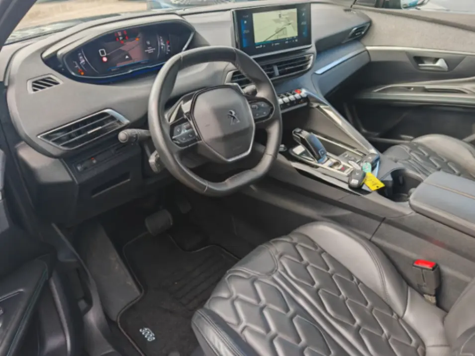 Peugeot 3008 PureTech 130 Stop & Start GPF EAT8 Allure Pack 5