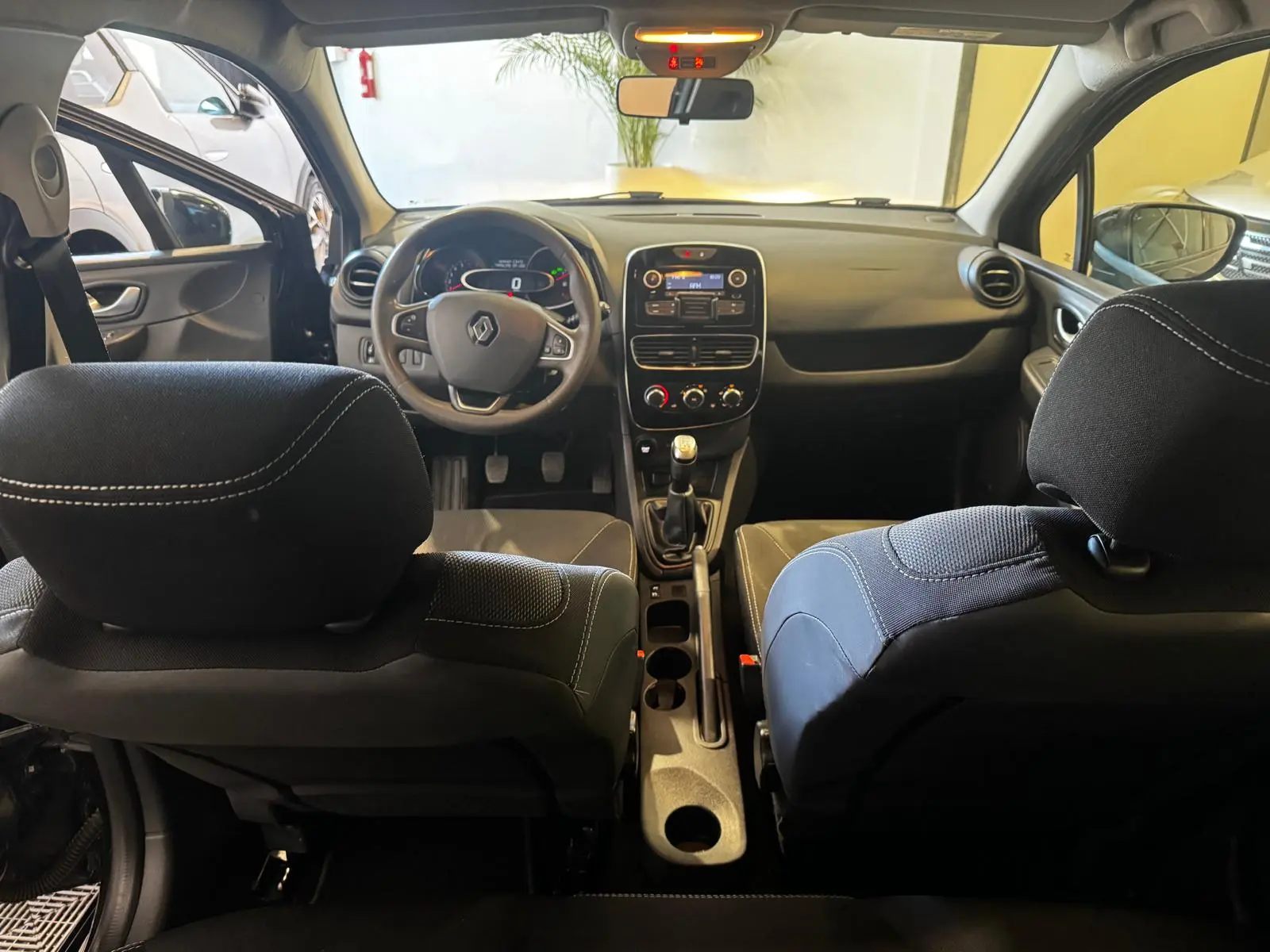 Renault Clio 1.2 Zen 24