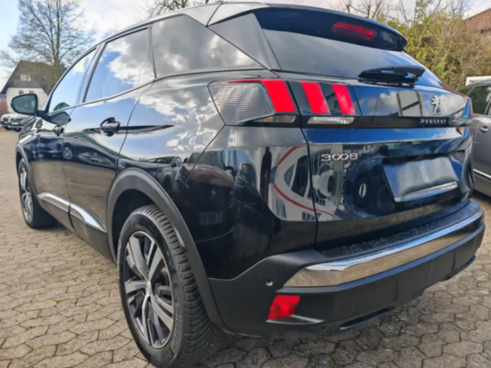 Peugeot 3008 PureTech 130 Stop & Start GPF EAT8 Allure Pack 4