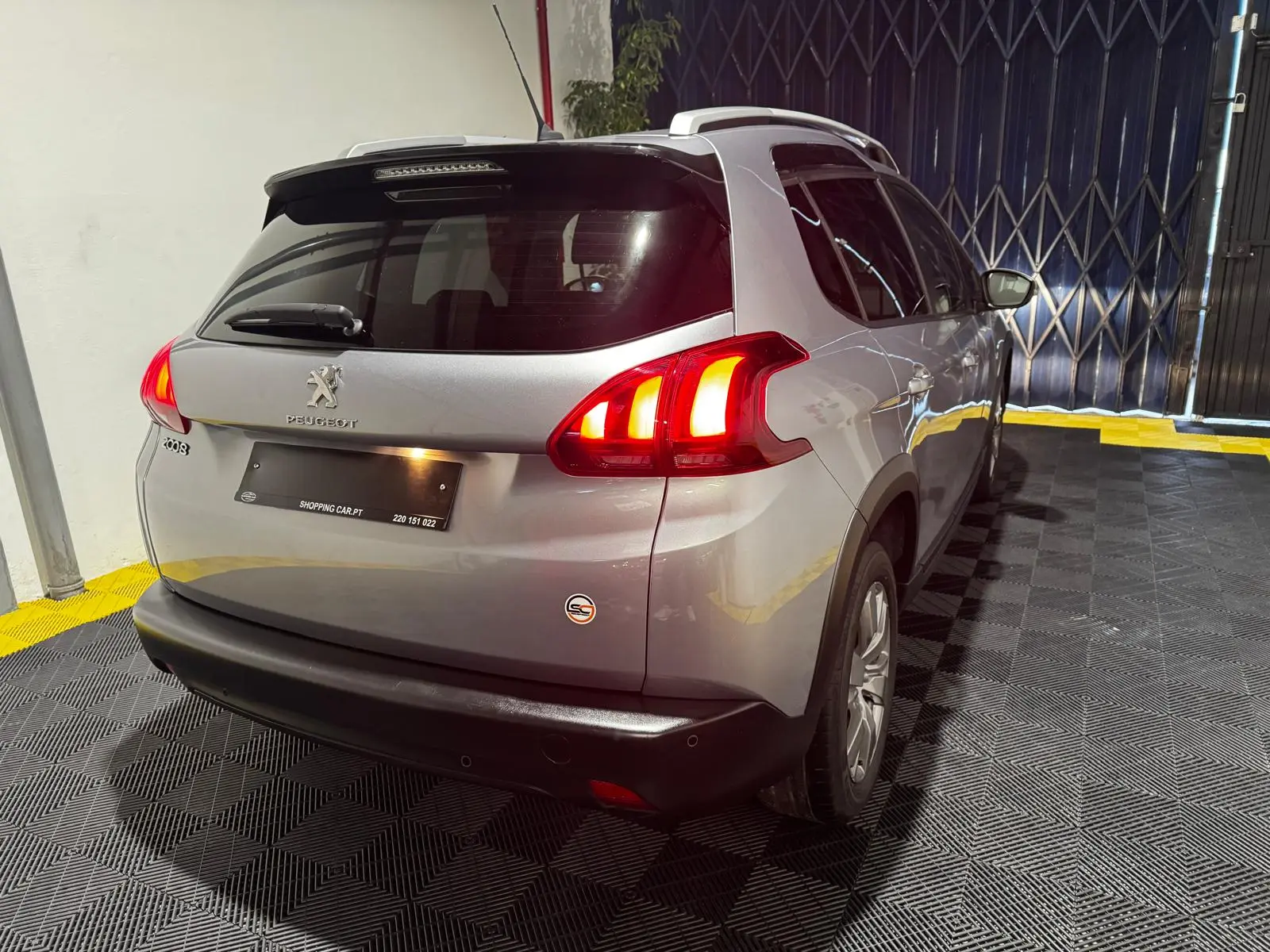 Peugeot 2008 1.2 PureTech Allure 3