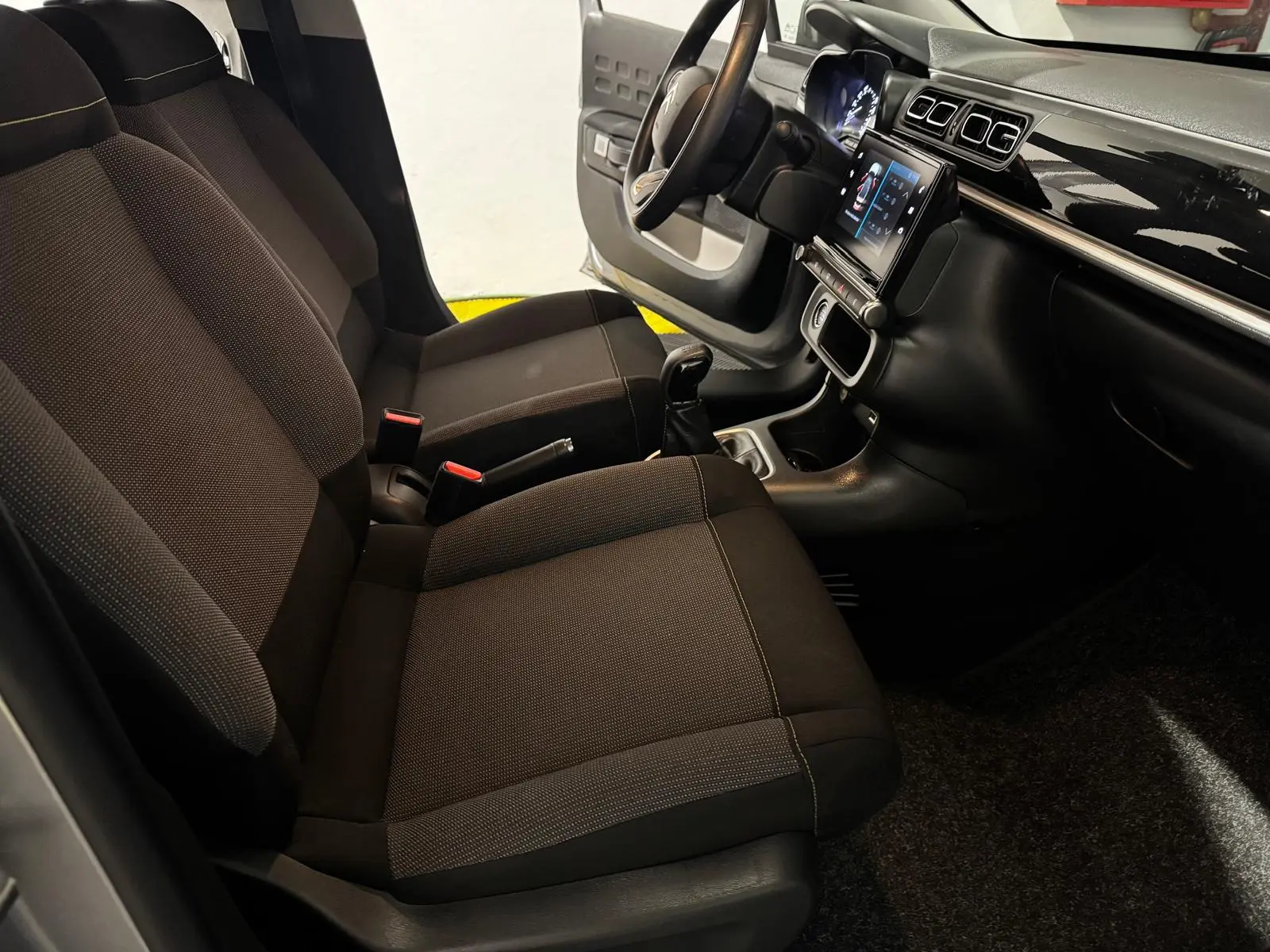 Citroën C3 1.2 PureTech Shine 34