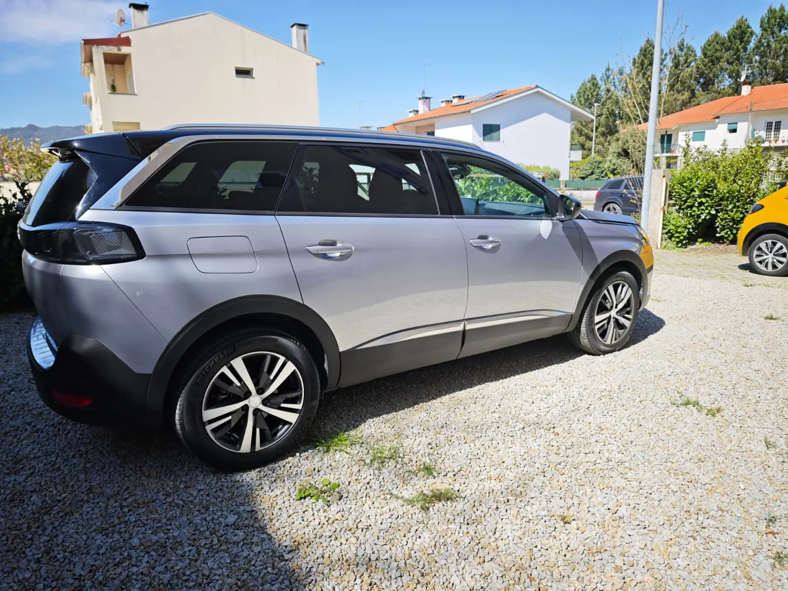 Peugeot 5008 1.2 PureTech Allure Pack EAT8 4