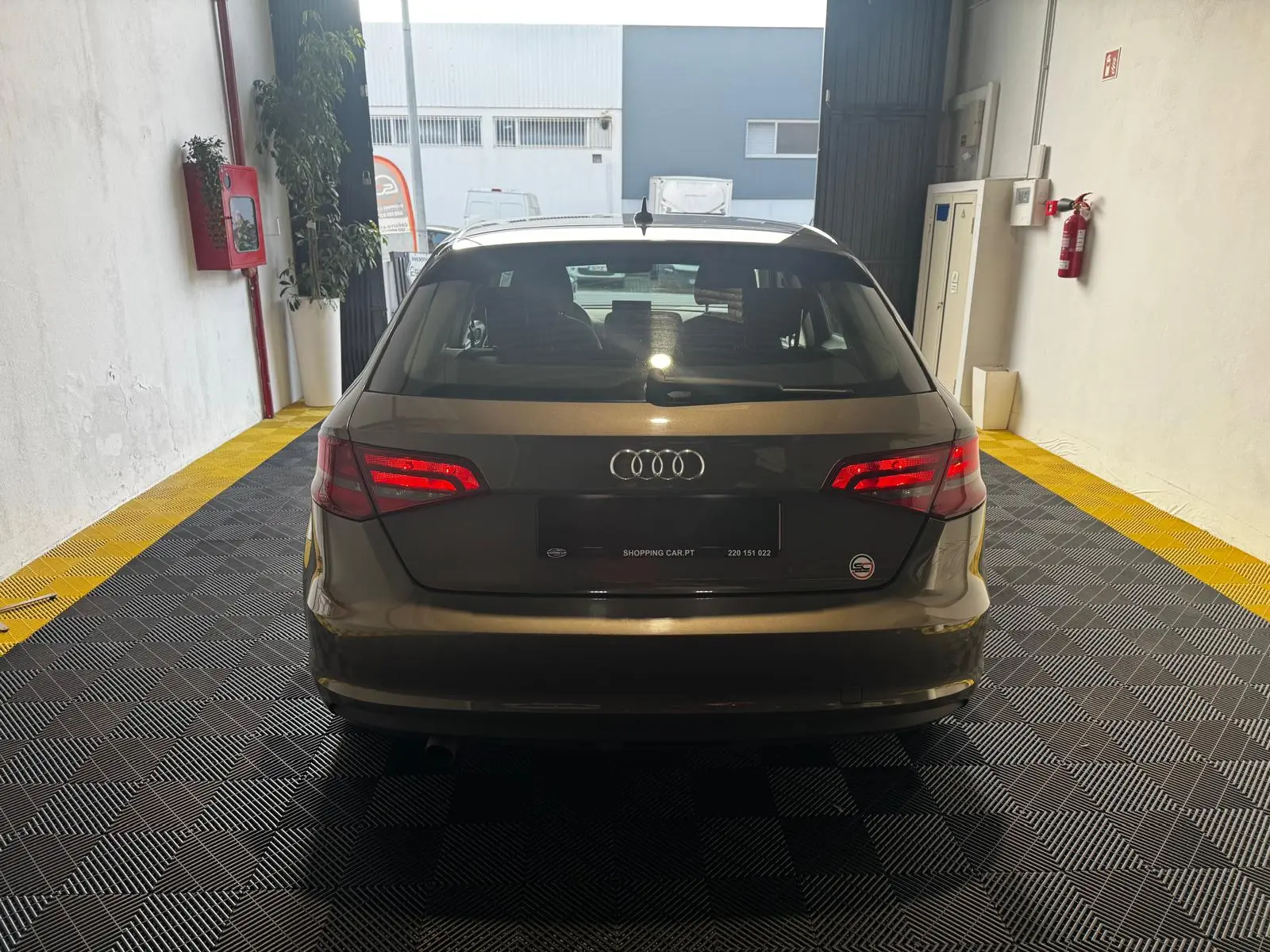 Audi A3 1.6 TDI DPF S line Sport Pack 11