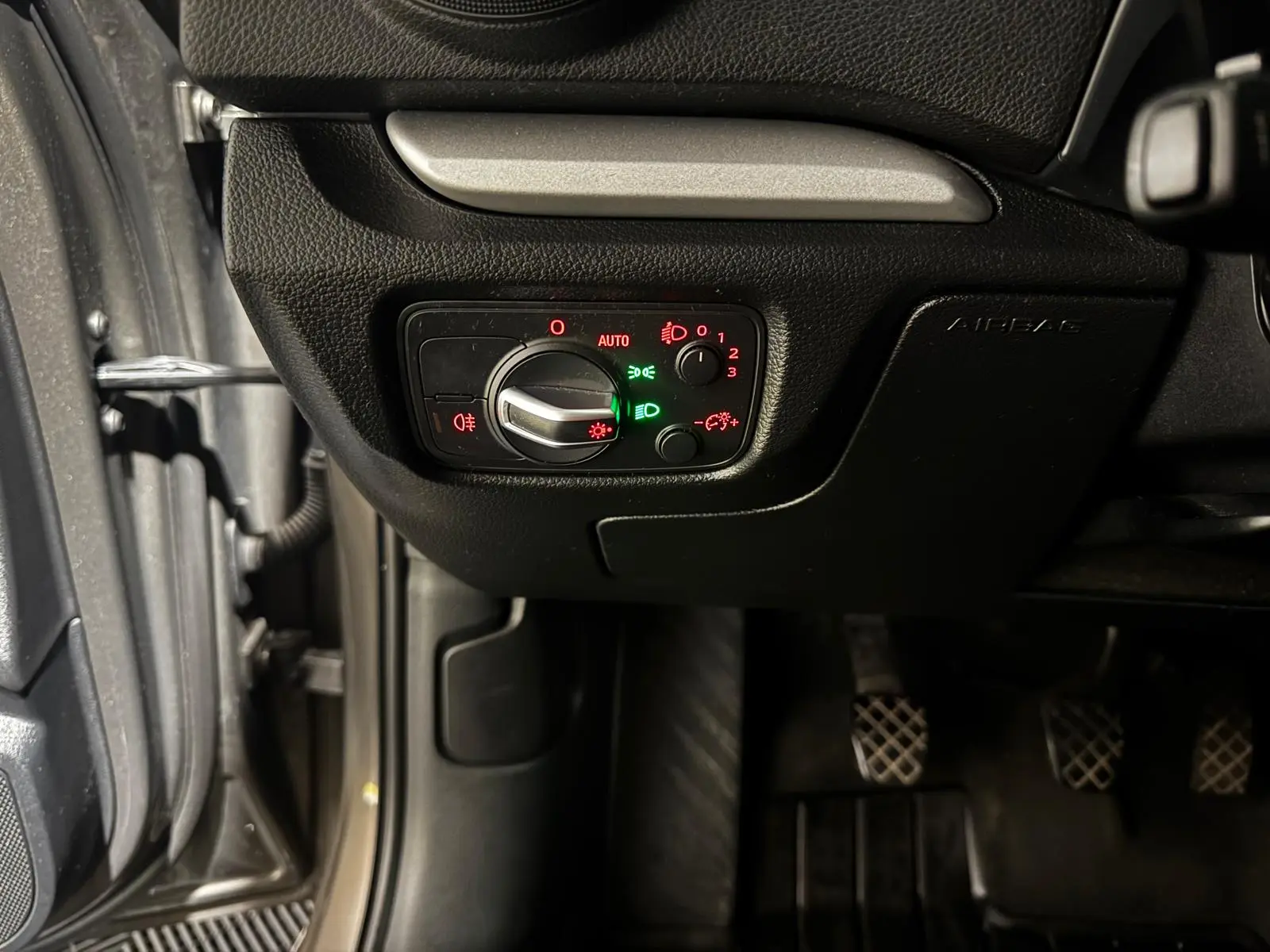 Audi A3 1.6 TDI DPF S line Sport Pack 23