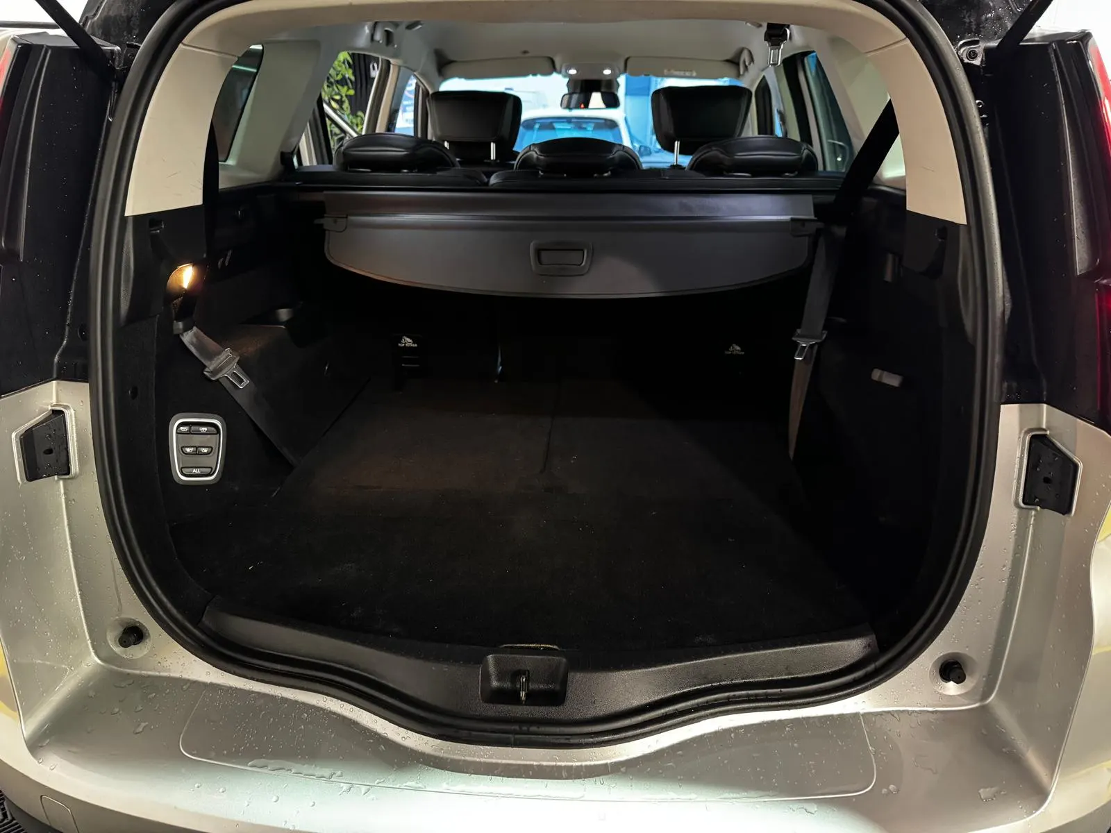 Renault Grand Scénic 1.5 dCi Intens EDC SS 42