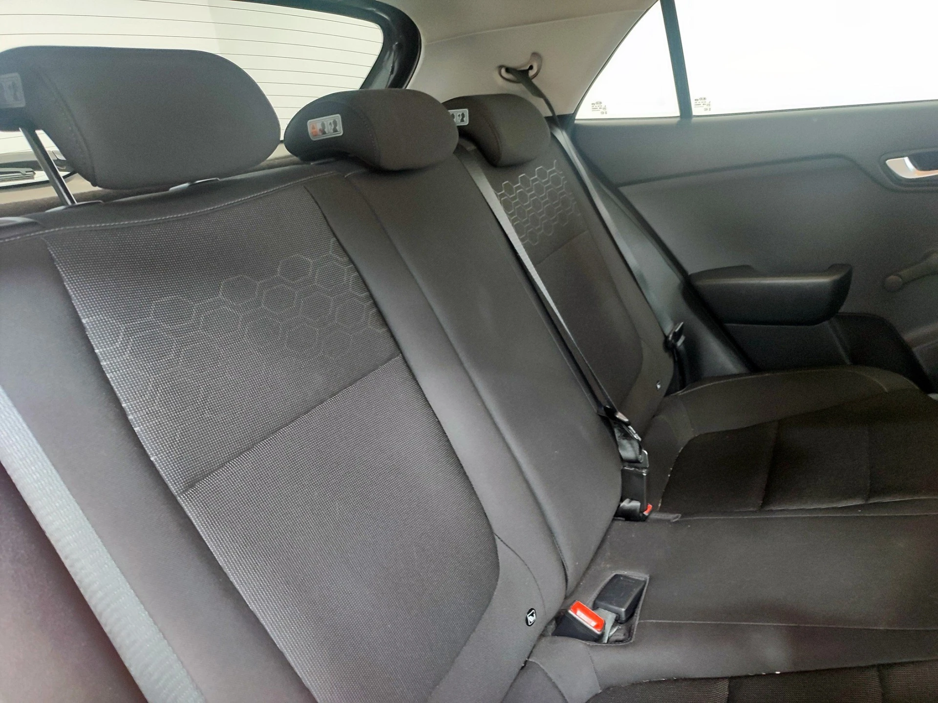 Kia Rio 38