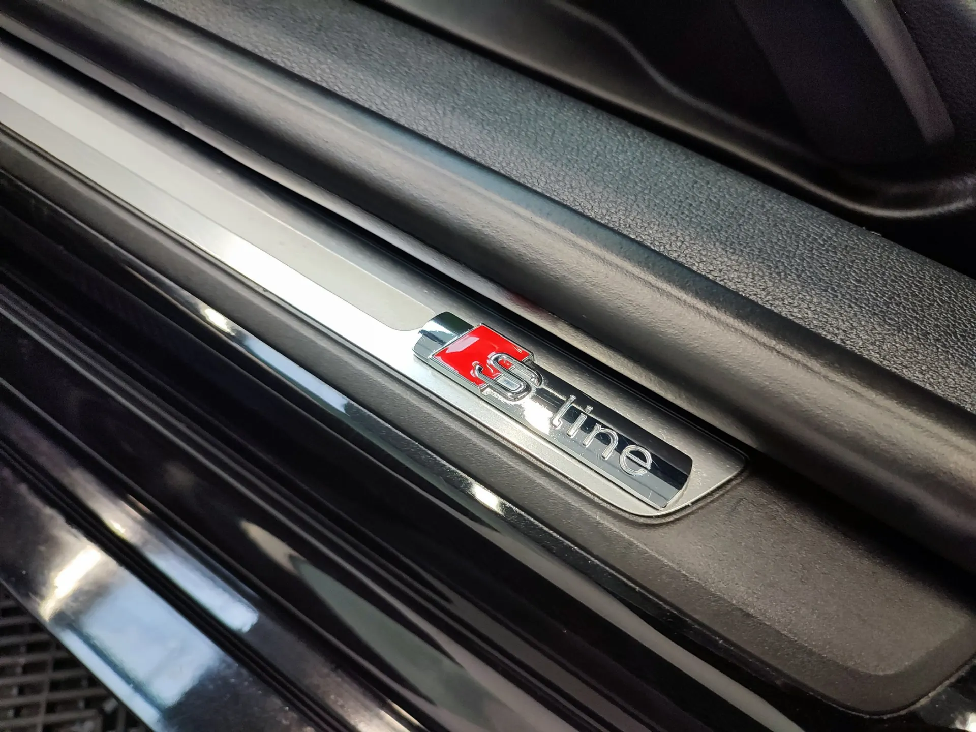 Audi A5 2.0 TDi quattro S tronic S-line 63