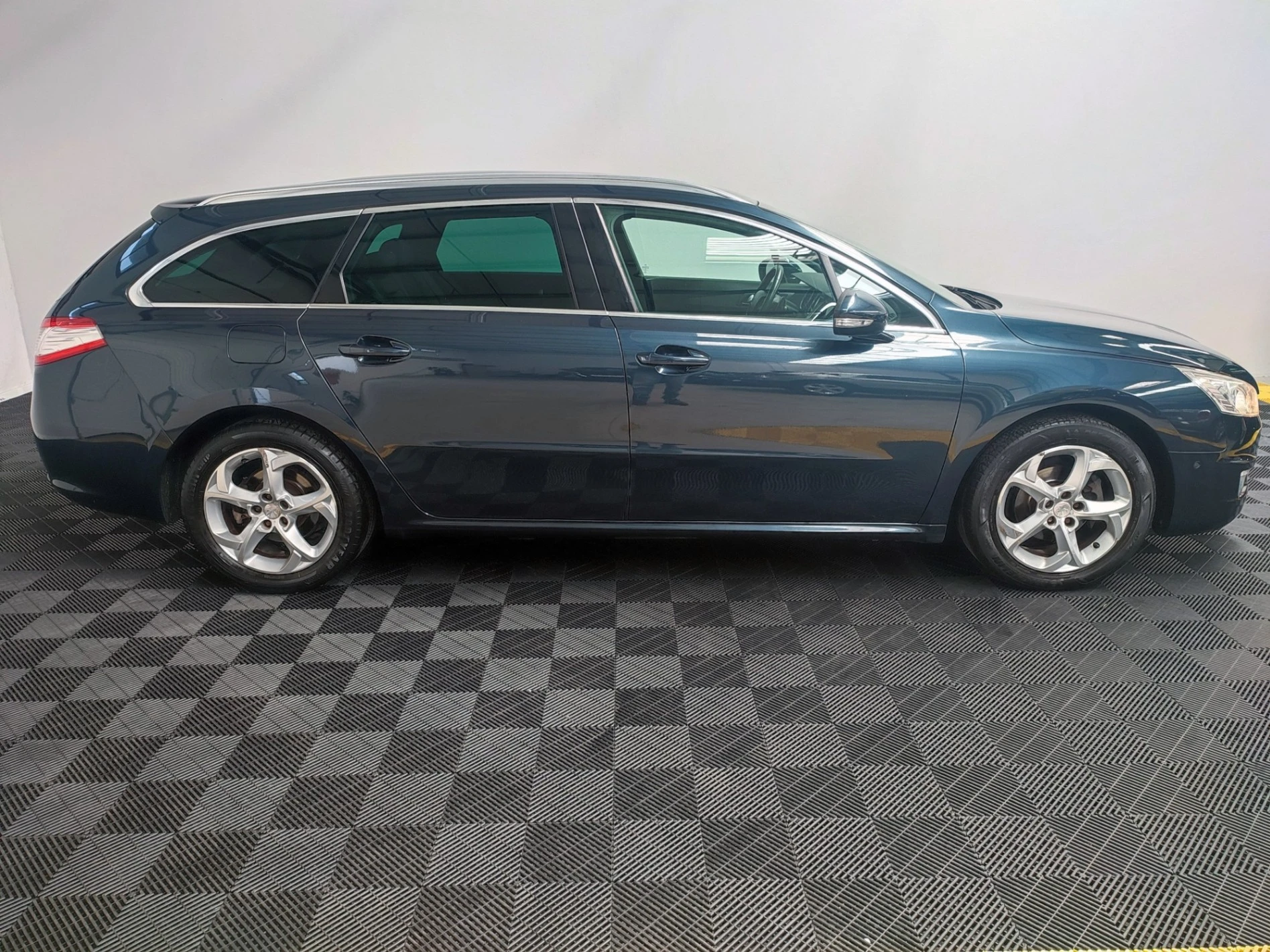Peugeot 508 SW 10