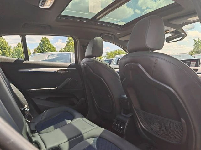 BMW X2 18 i sDrive Auto Pack M 16