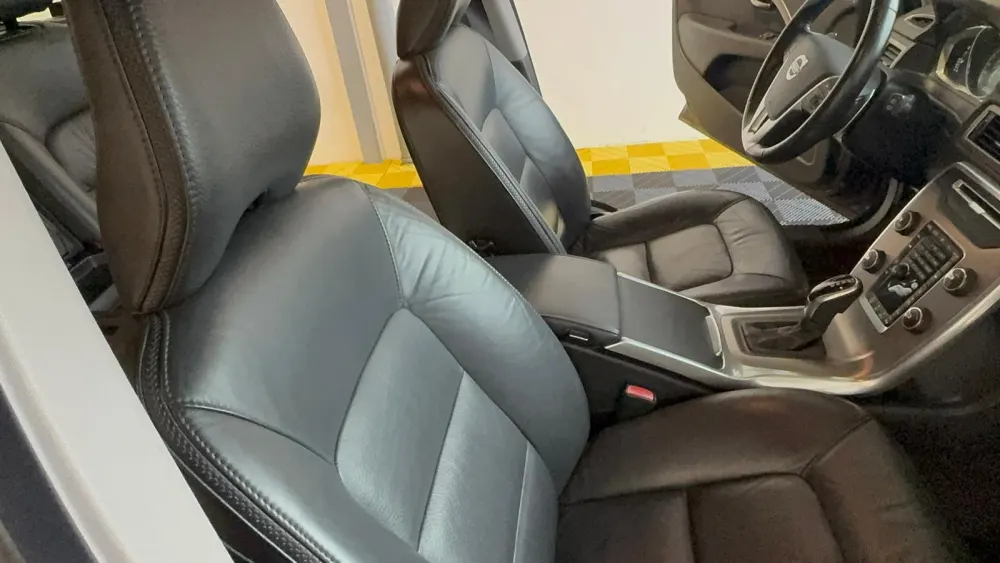 Volvo XC 70 2.0 D4 Momentum Geartronic 19