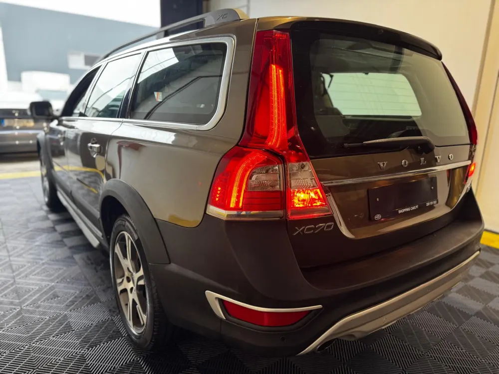 Volvo XC 70 2.0 D4 Momentum Geartronic 9