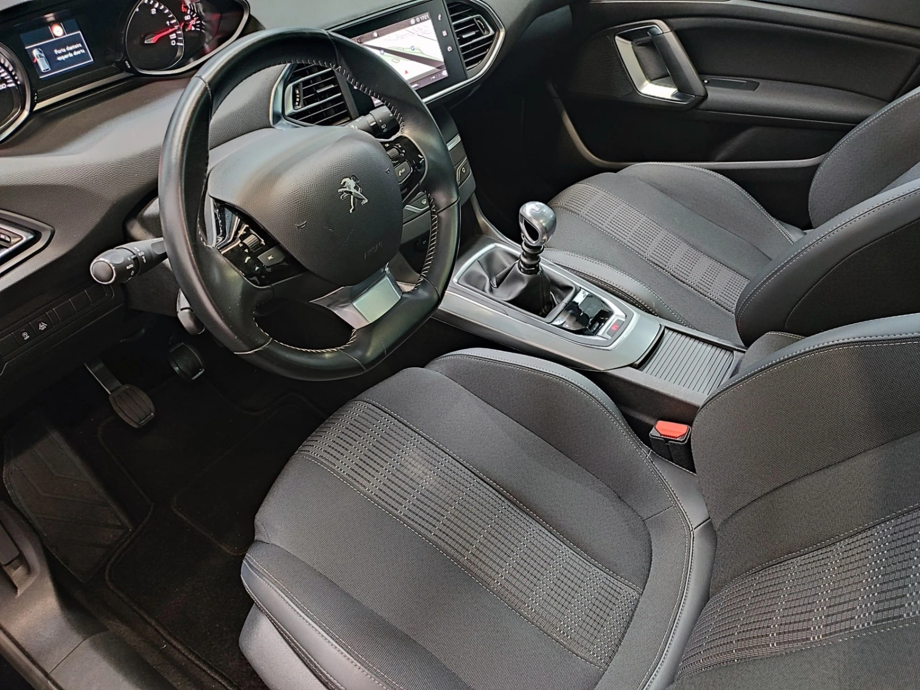 Peugeot 308 SW Premium 28