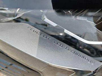 Peugeot 3008 1.2 PureTech Allure EAT6 3