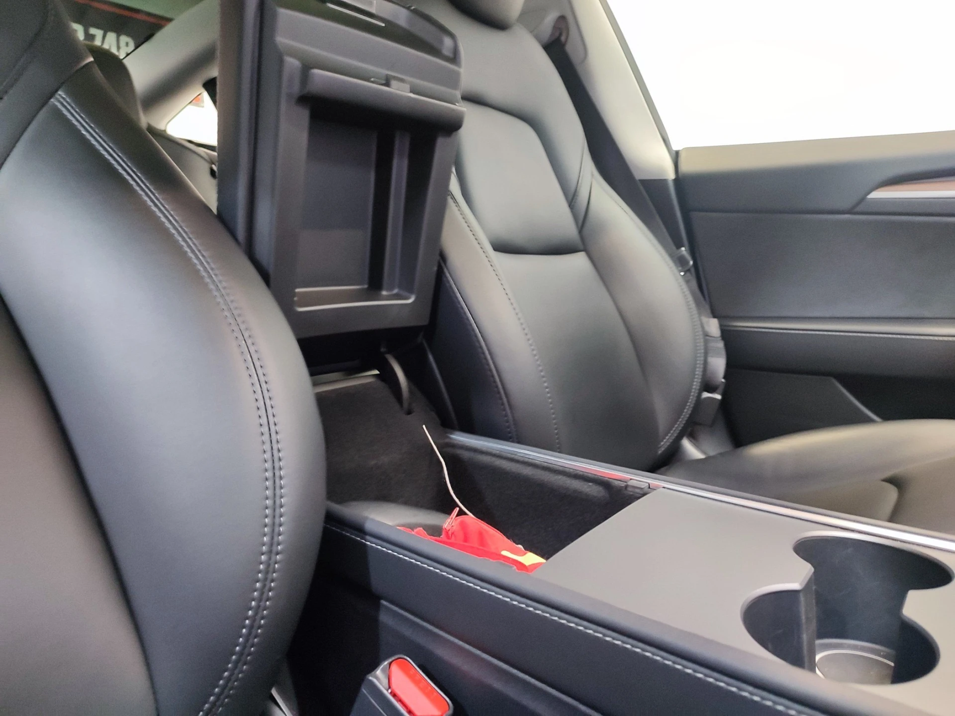 Tesla Model 3 33