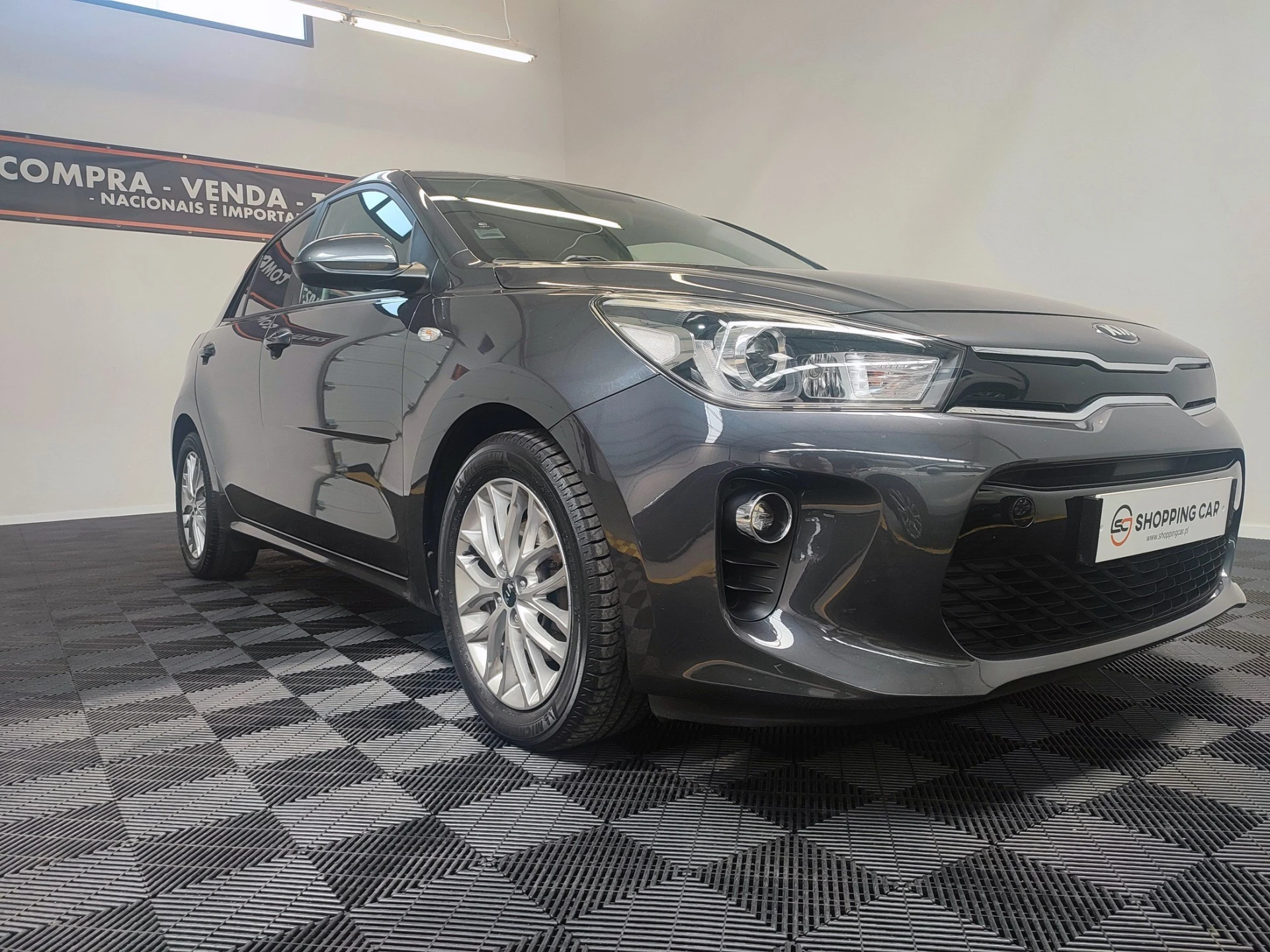 Kia Rio 9