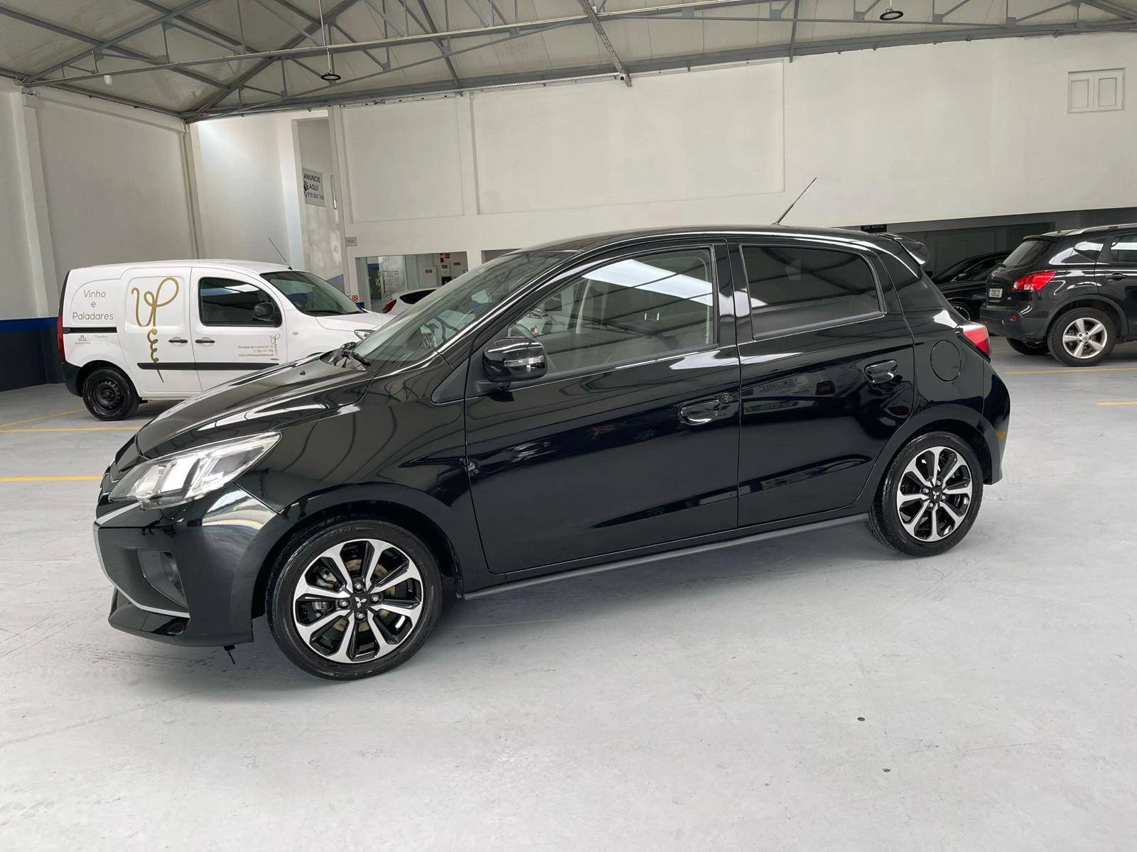 Mitsubishi Space Star 1.2 Intense CVT 8