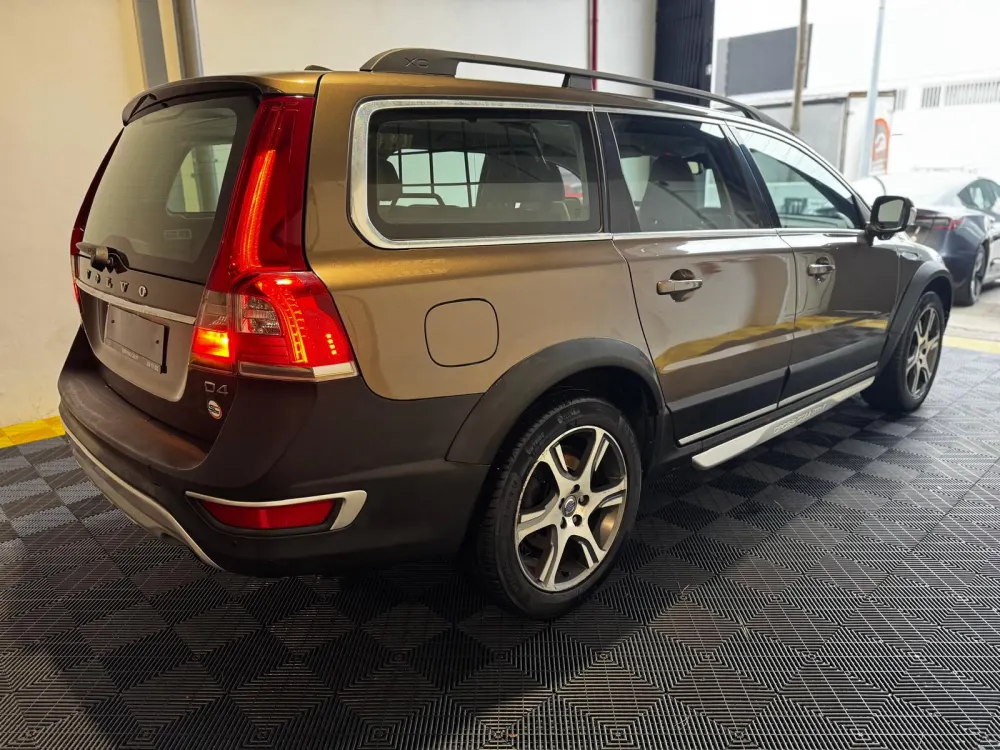Volvo XC 70 2.0 D4 Momentum Geartronic 6