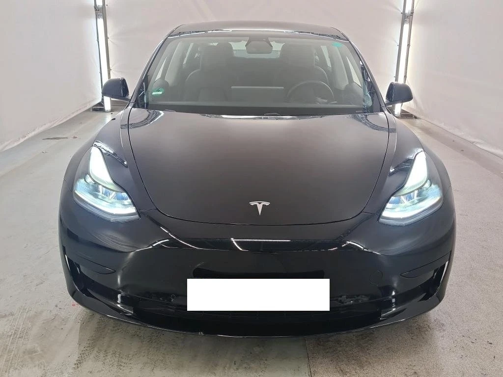Tesla Model 3 Standard RWD Plus 2