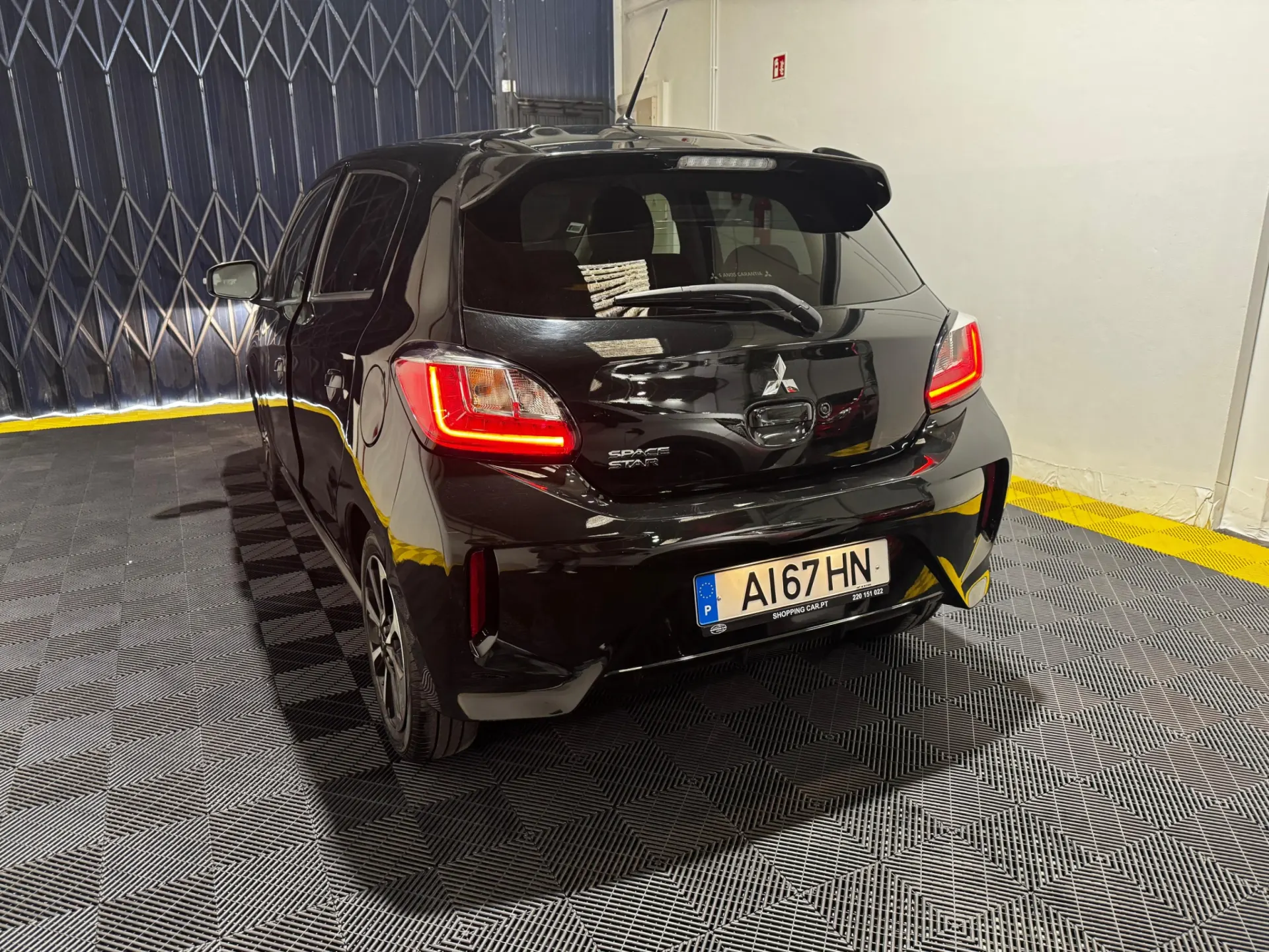 Mitsubishi Space Star 1.2 Intense CVT 8