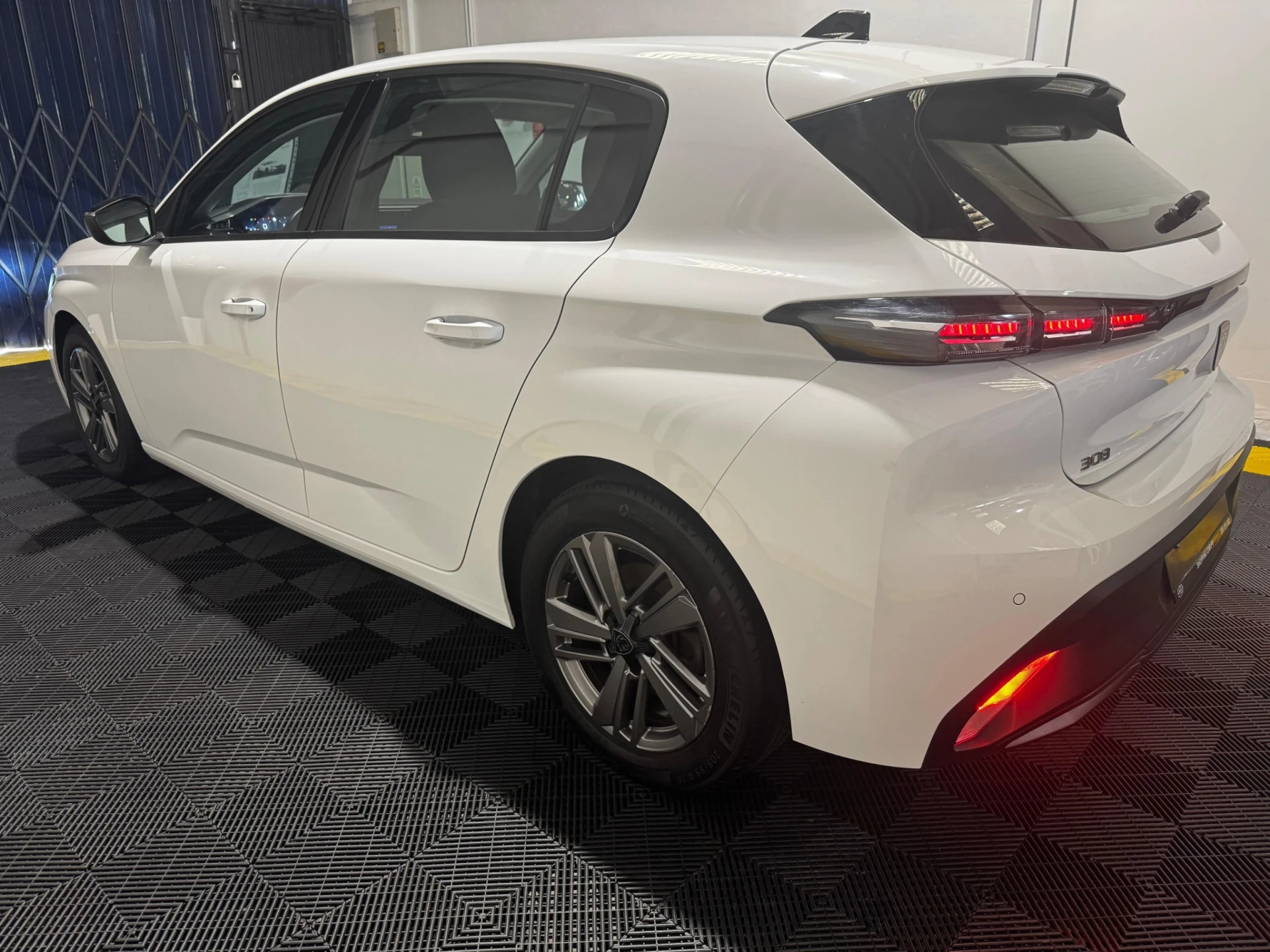 Peugeot 308 1.5 BlueHDi Active 14