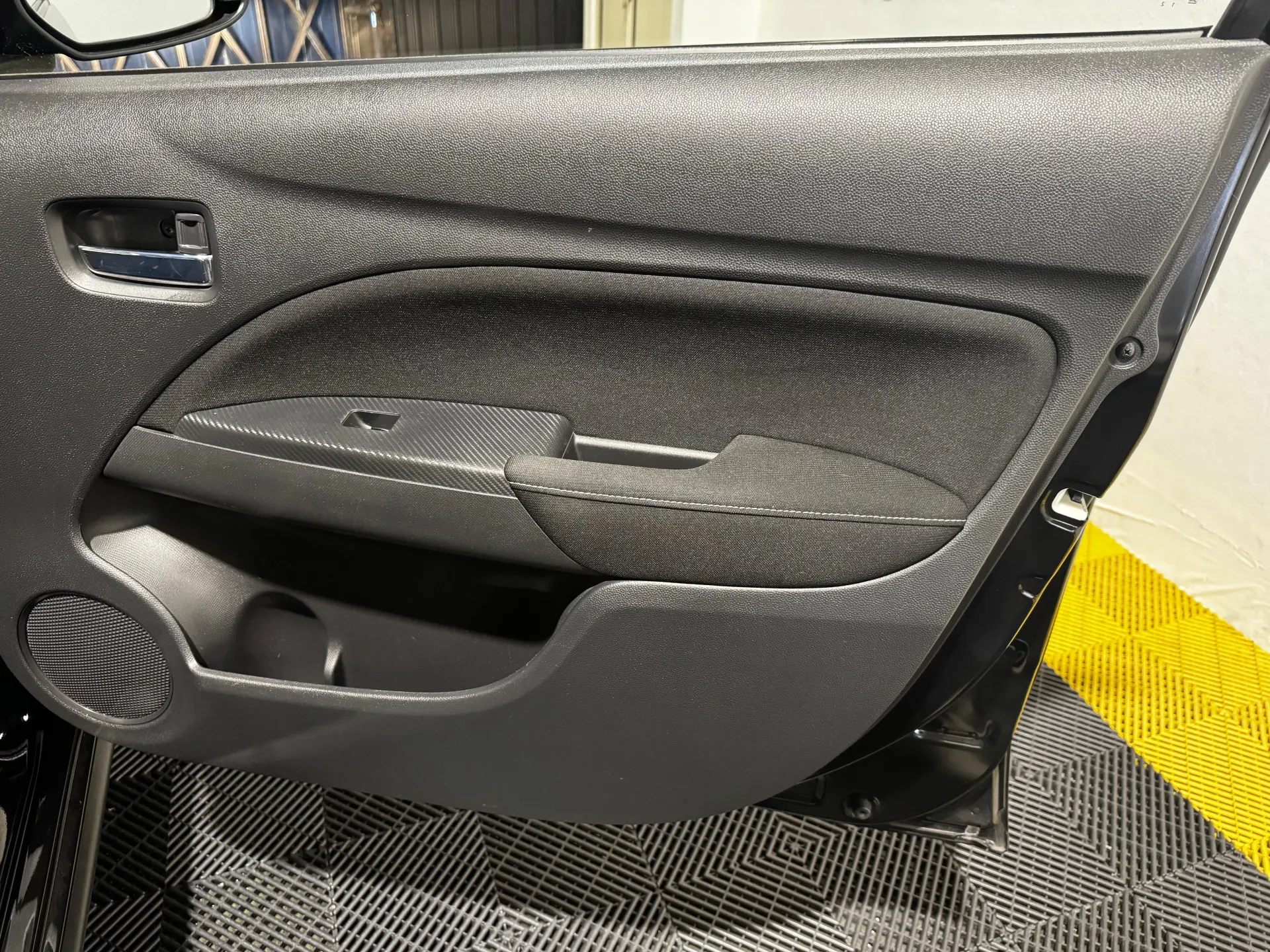 Mitsubishi Space Star 1.2 Intense CVT 59