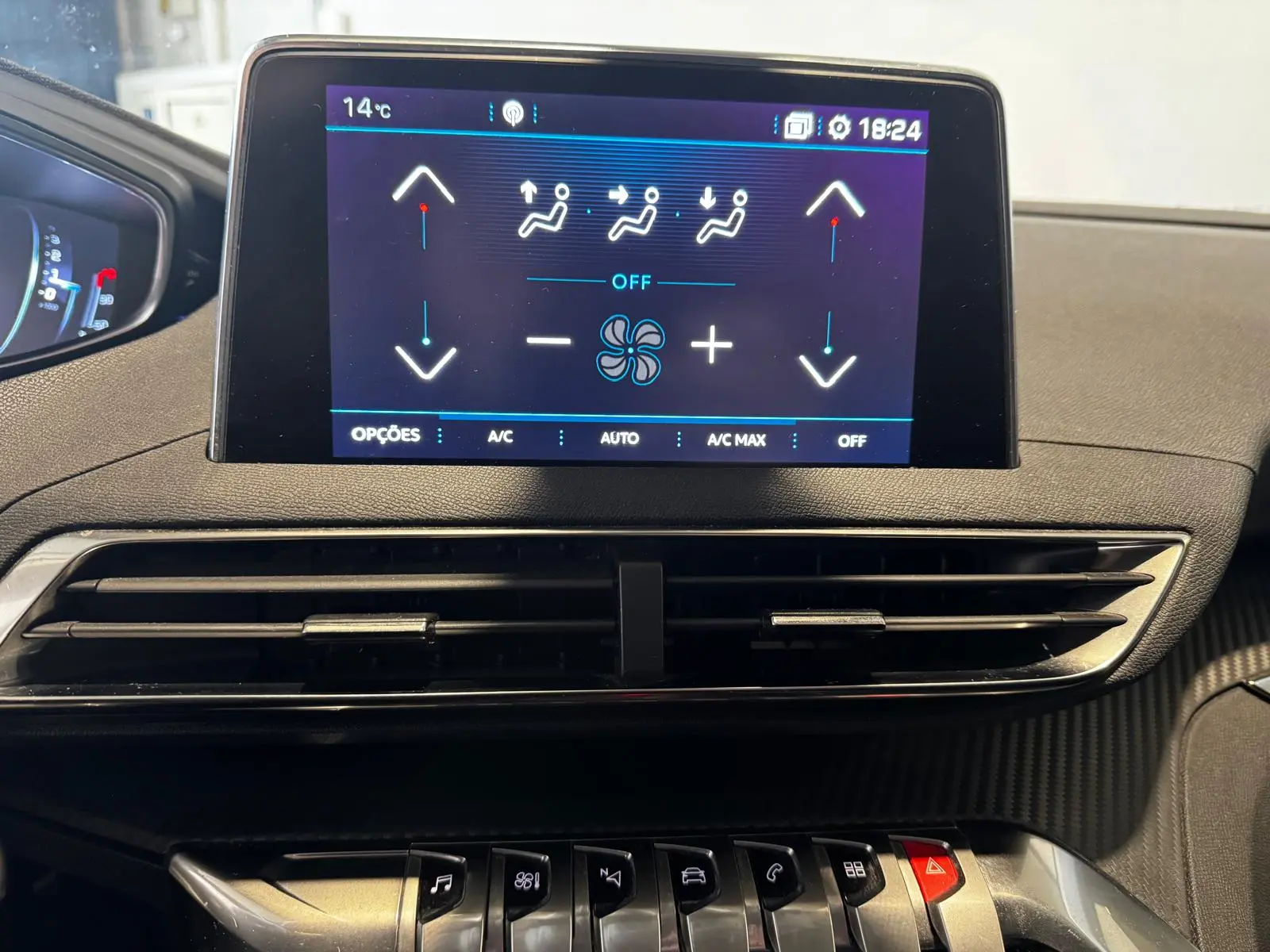 Peugeot 3008 1.2 PureTech Allure Pack EAT8 16