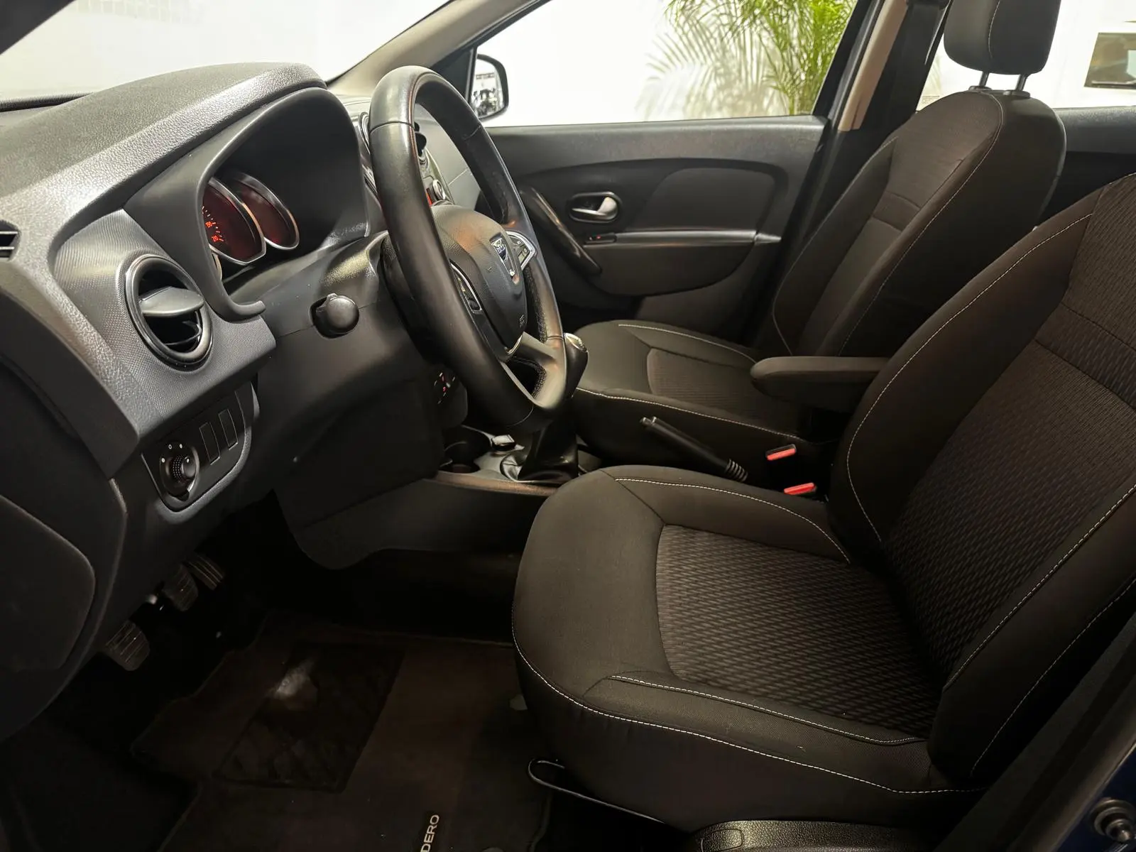 Dacia Sandero 1.0 SCe Essential 27