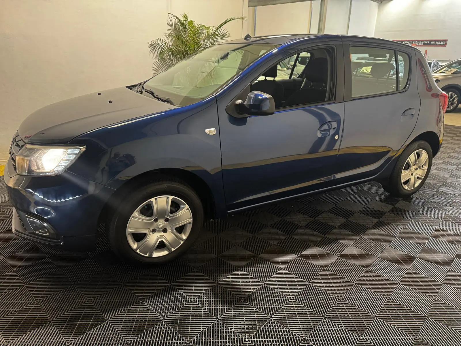 Dacia Sandero 1.0 SCe Essential 4