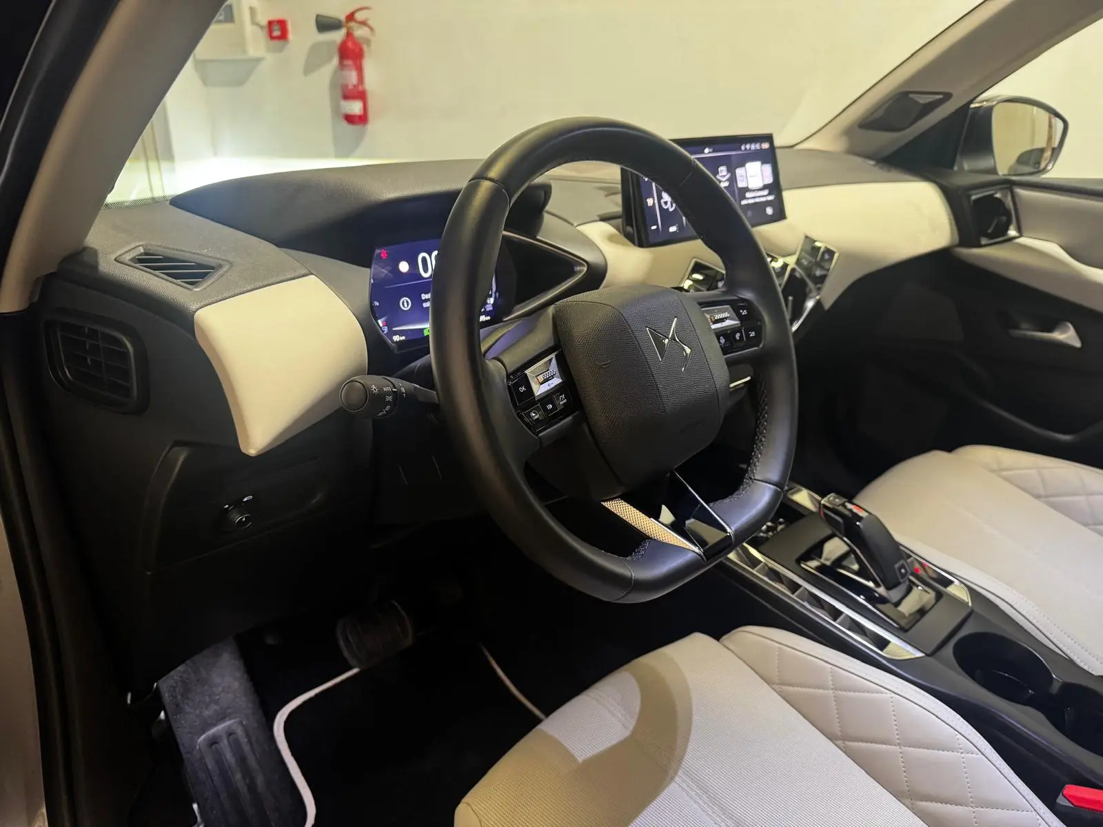 DS DS3 Crossback PureTech 100 PERFORMANCE LINE 15