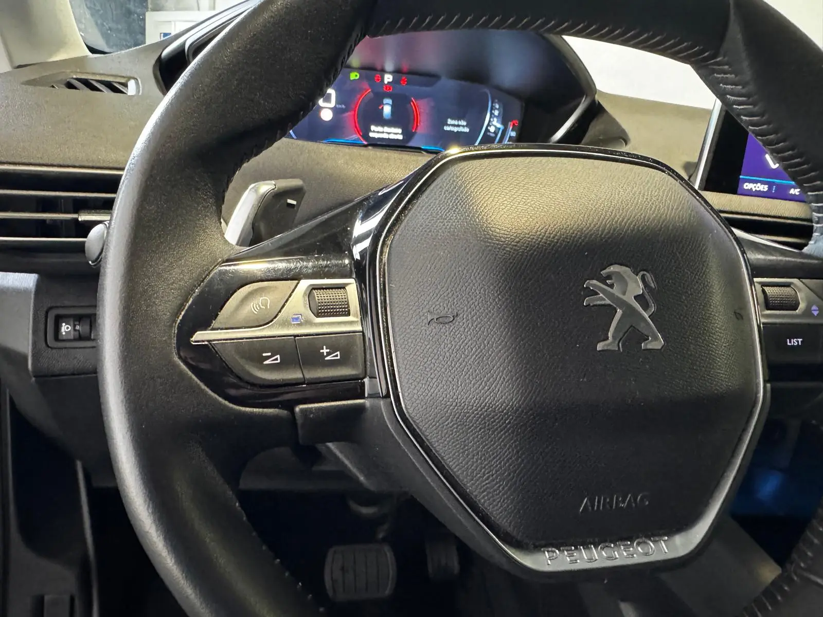 Peugeot 3008 1.2 PureTech Allure Pack EAT8 27
