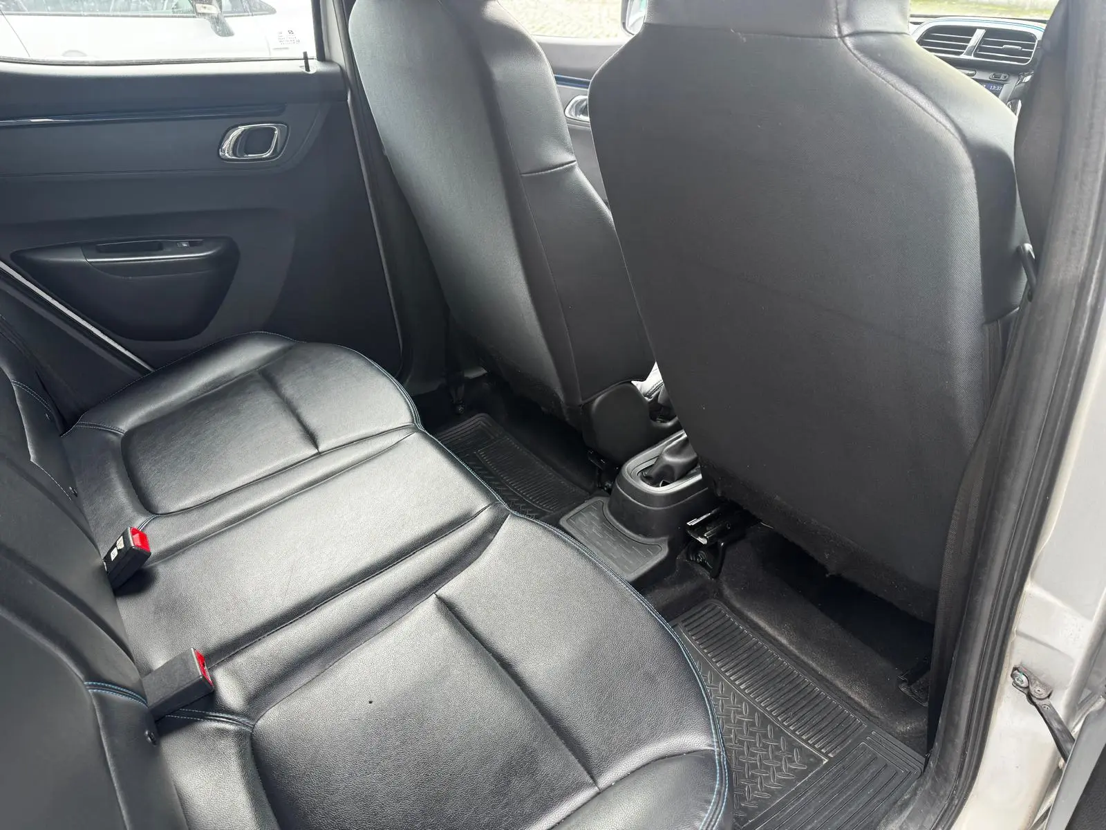 Dacia Spring Comfort 27