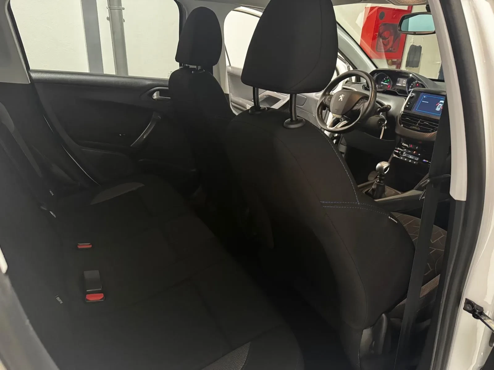 Peugeot 2008 36