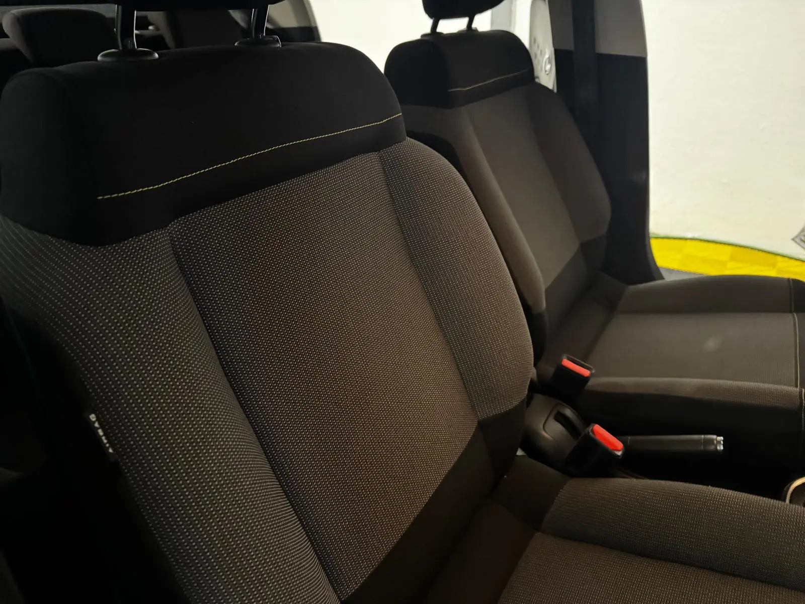 Citroën C3 1.2 PureTech Shine 37