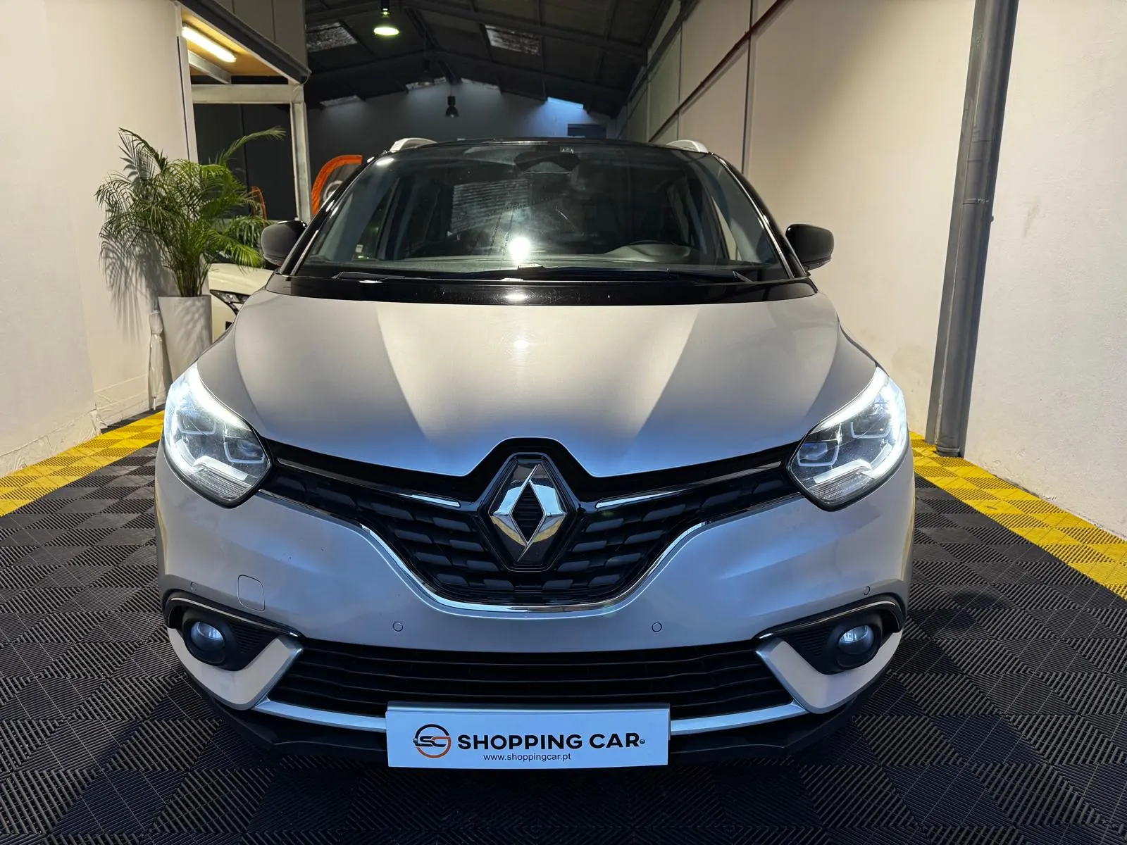 Renault Grand Scénic 1.5 dCi Intens EDC SS 2
