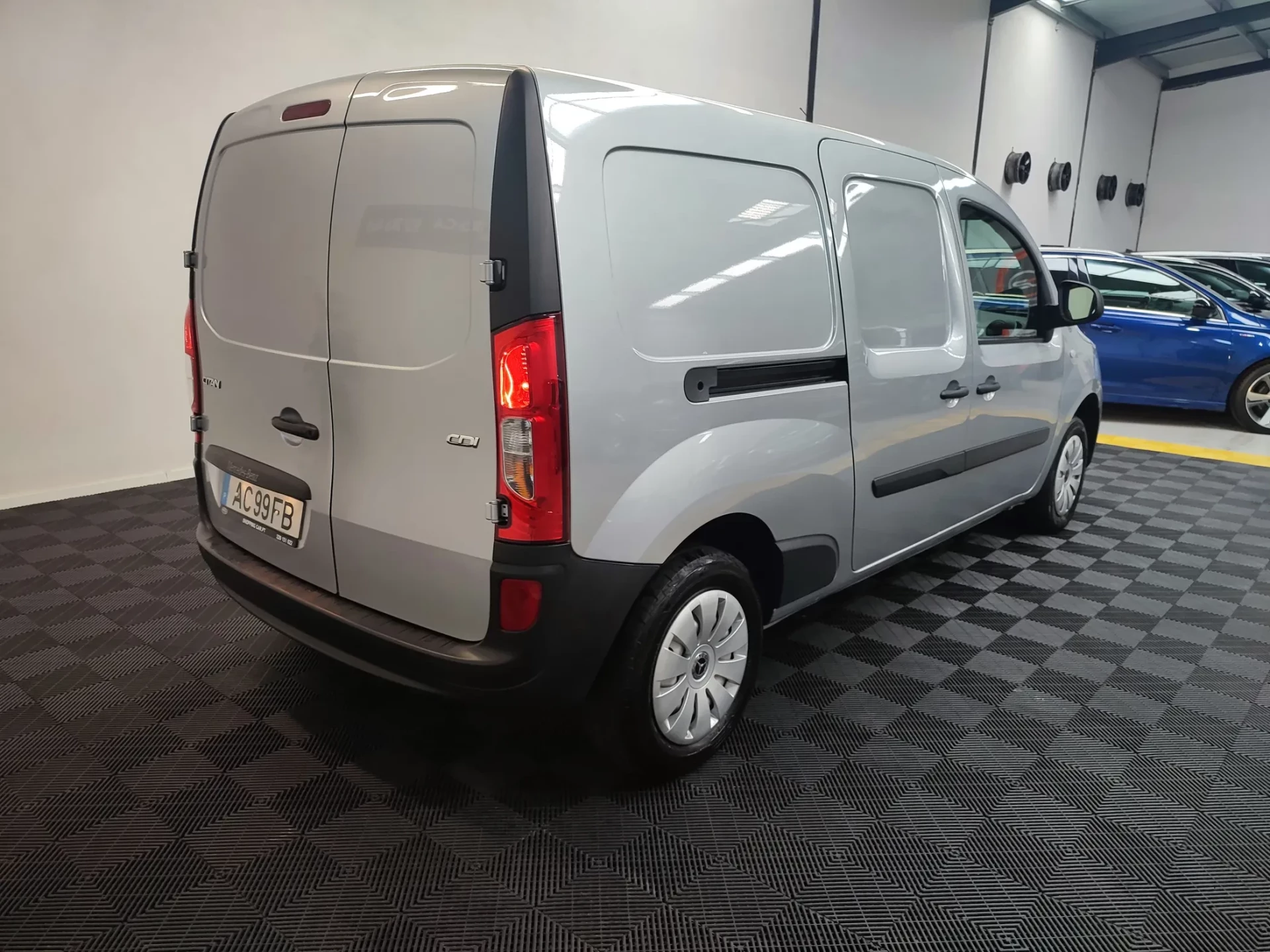Mercedes-Benz Citan 8