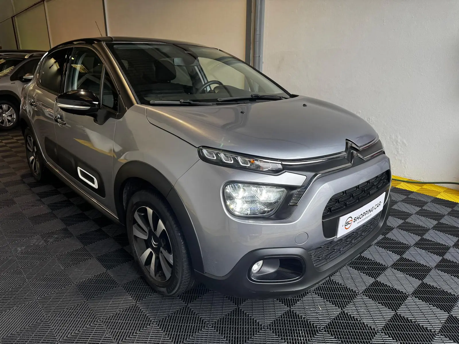 Citroën C3 1.2 PureTech Shine 5